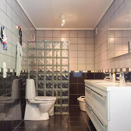 Nice In W/ Wifi And 4 Bedrooms Prázdninový dům *