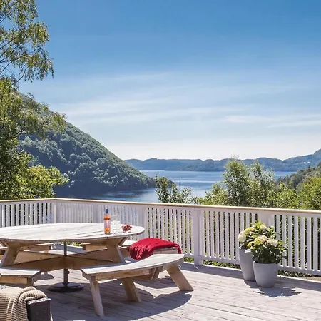 Prázdninový dům Nice In W/ Wifi And 4 Bedrooms *